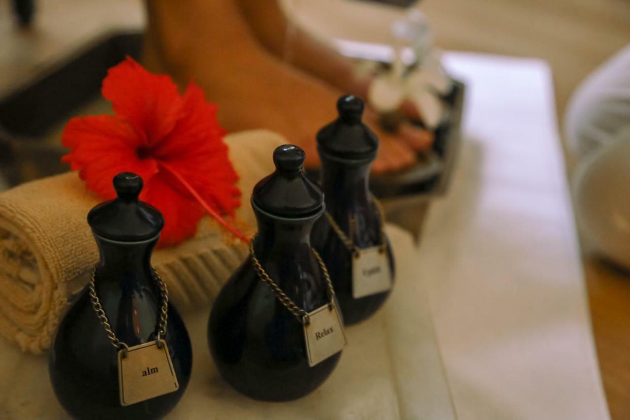 Trident Agra Hotell Agra  Eksteriør bilde Ayurvedic oils
