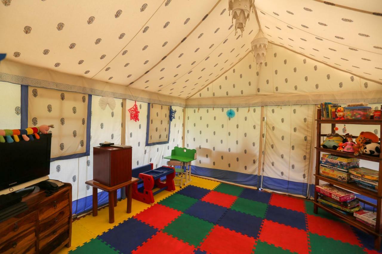 Trident Agra Hotell Agra  Eksteriør bilde The Children's Centre